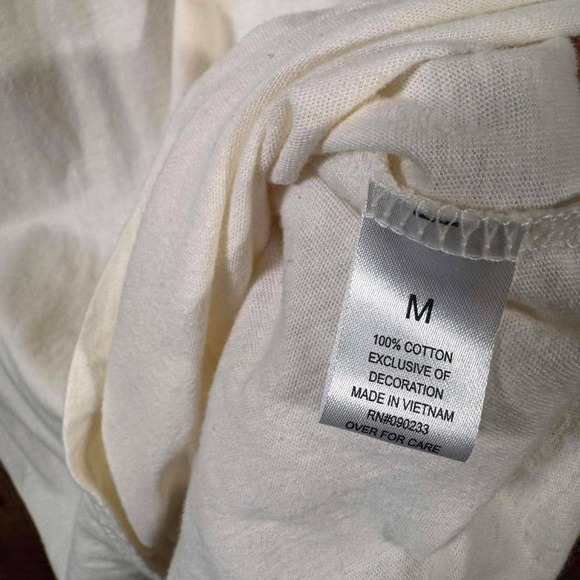 PacSun Discover Embroidered Long Sleeve Tee Mens Medium Cream Striped Collar Y2K - Picture 5 of 6